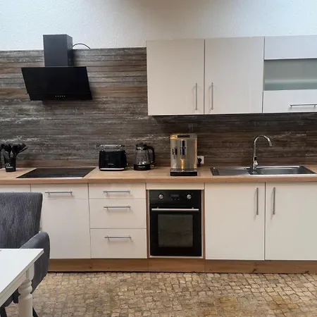 Appartement 202 *